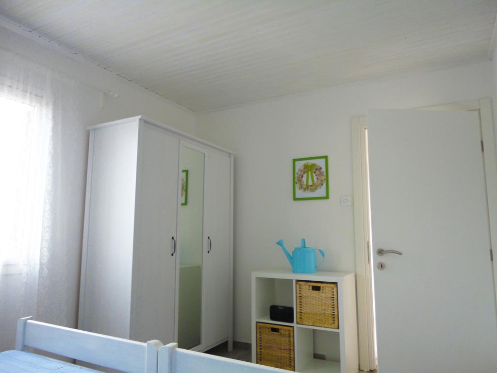 Apartment Rados Nin Esterno foto